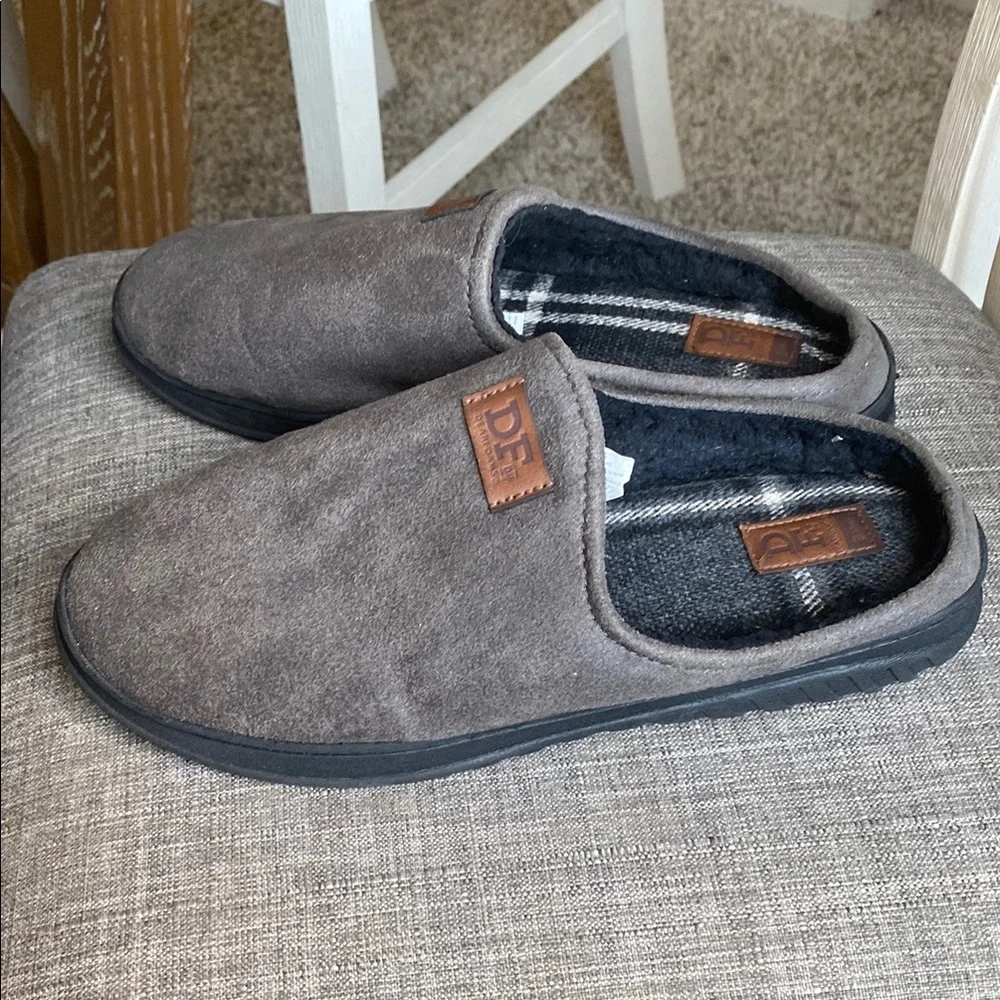 dearfoams Men's Charcoal Suede Slip-Ons